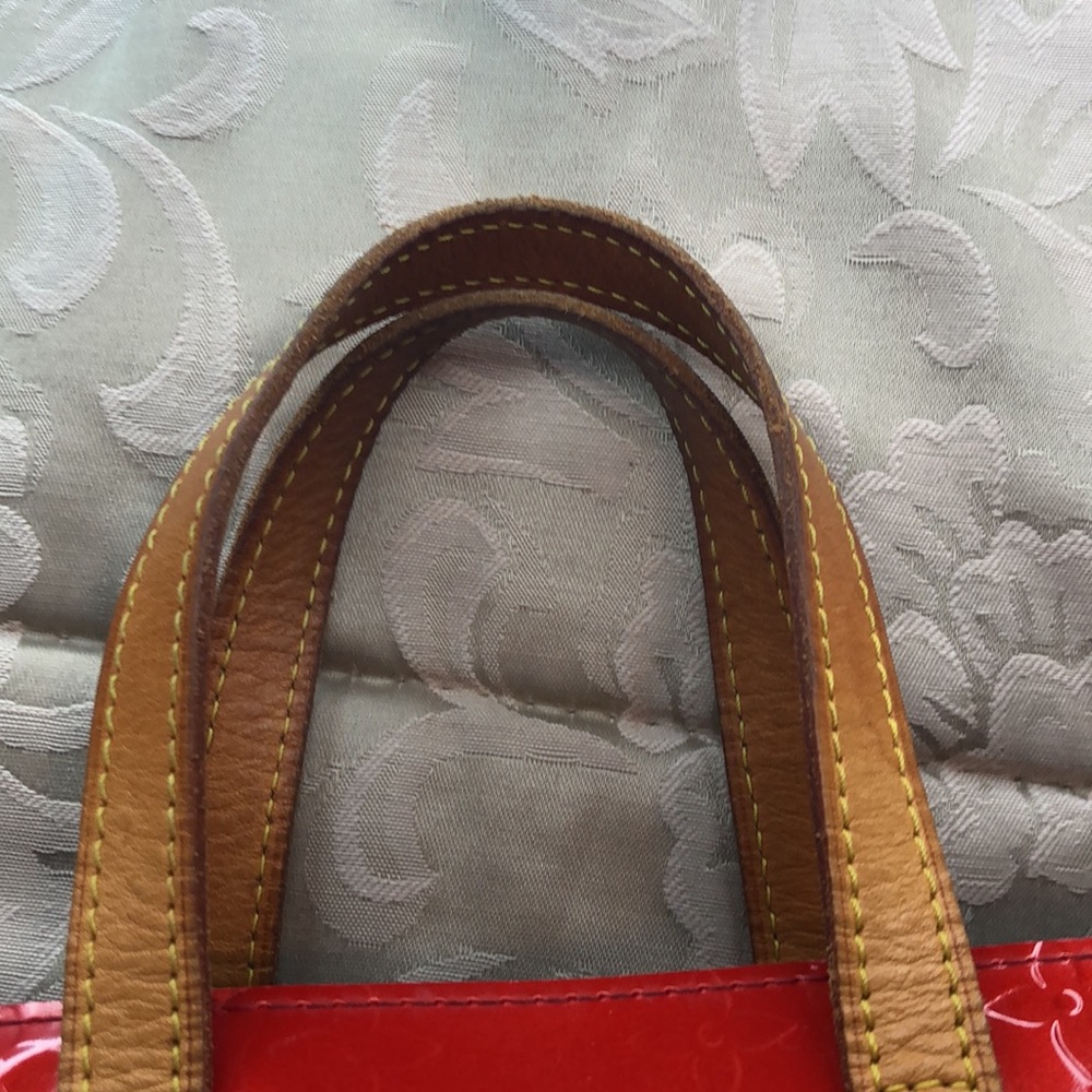 Louis Vuitton Reade Vernis Red - Picture 2 of 13